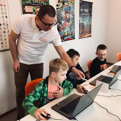 Giganci Programowania Radom - Nauka nowych technologii dla Dzieci i Młodzieży